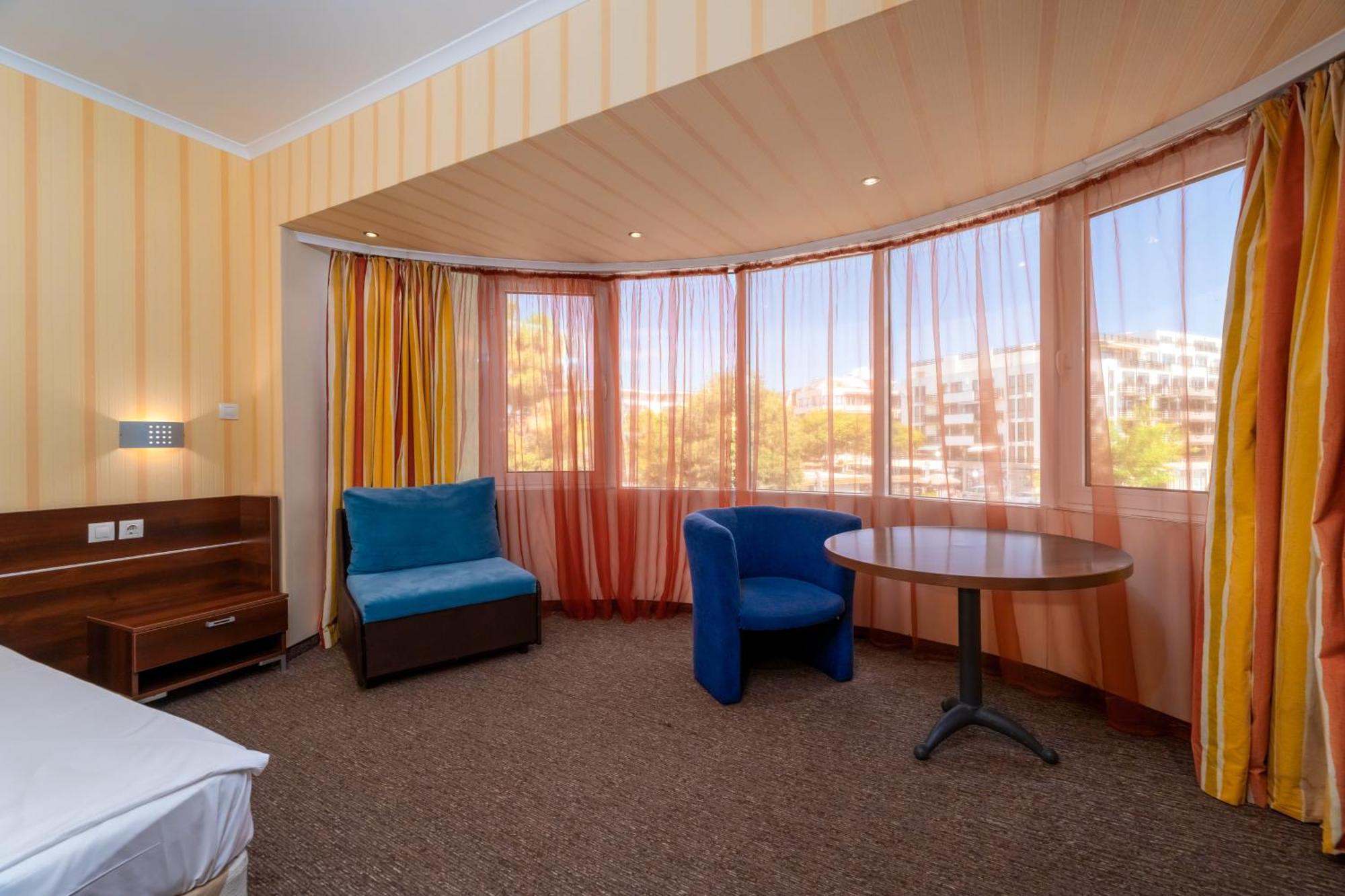 Mpm Hotel Arsena Nesebar Bilik gambar