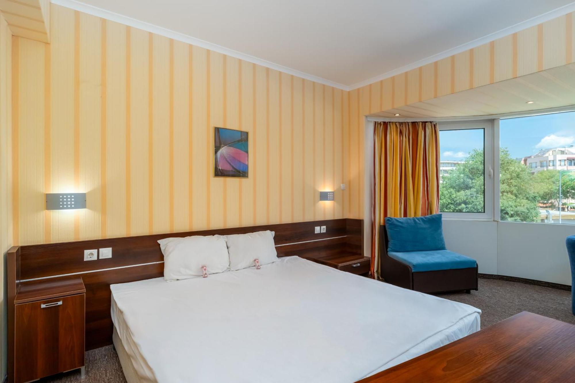 Mpm Hotel Arsena Nesebar Bilik gambar